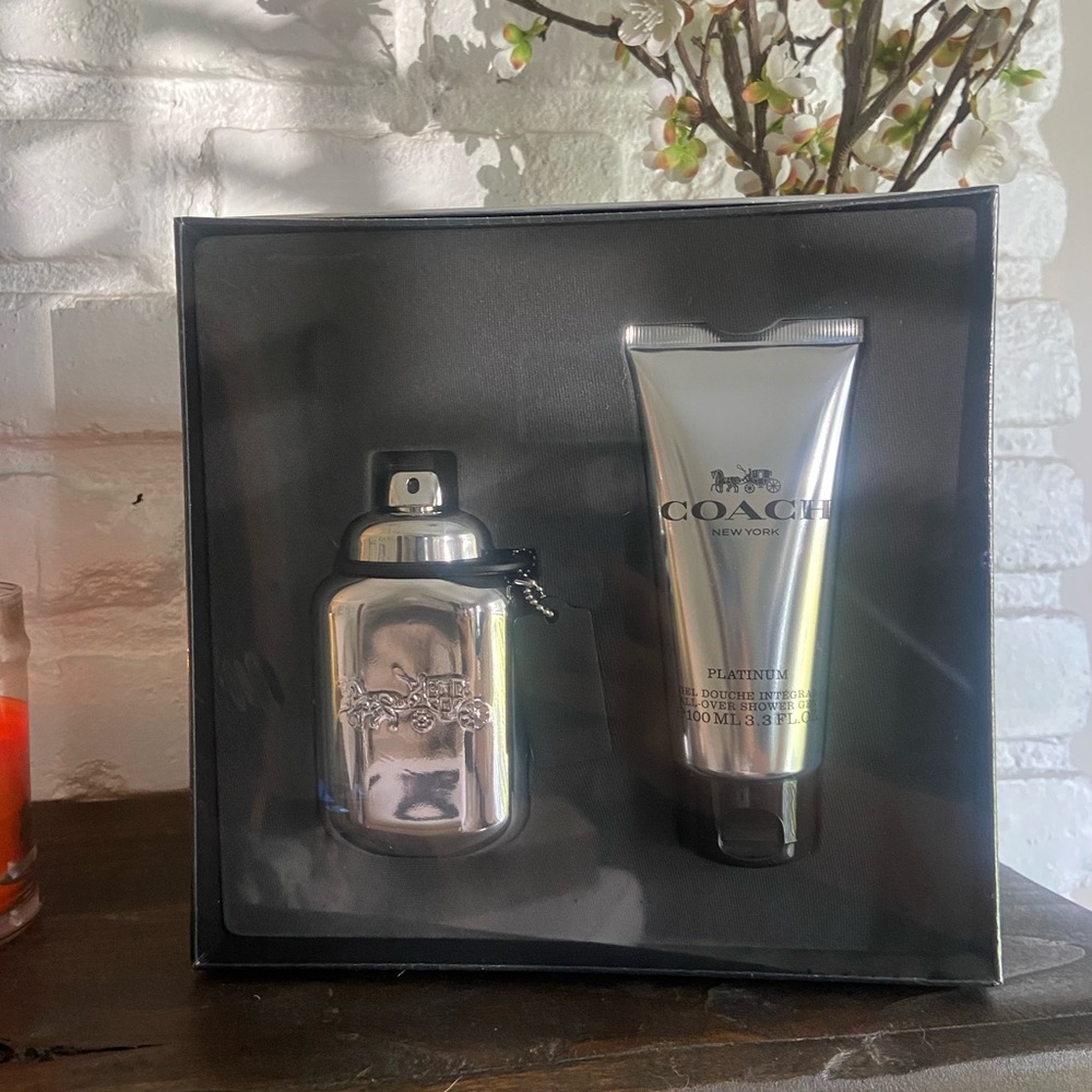 Coach platinum 2 piece gift set